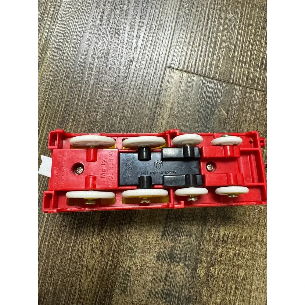 Thomas & Friends TrackMaster Molly Yellow Engine HiT Toy Company 2006 Motorized